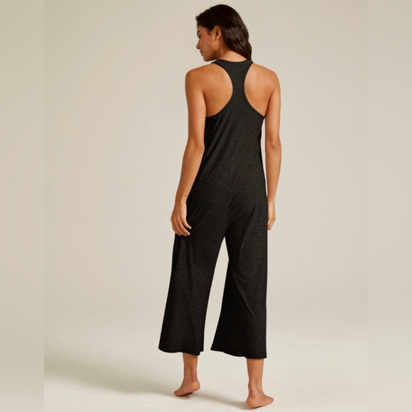 Beyond Yoga Featherweight Hang Loose Jumpsuit Size L Darkest Night Black - Picture 4 of 10